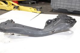 X5 e53 BMW  2001-2006 Crossmember Support Transmission 77307 image 11