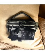 RENEWAL Overnight Cosmetics Makeup Beauty Toiletries Bag 2 Pc Set Black ... - $174.38 MXN