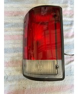  1995-02 Ford Econoline Van E150 E250 LH Tail Light Lamp F7UB-13441-AA OEM - $818.63 MXN