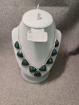 New York &amp; Co. Green Triangle Bib Necklace Goldtone 18&quot; + 3&quot; Extender - £7.59 GBP