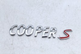MINI COOPER S REAR TRUNK LID EMBLEM BADGE E5820 image 2