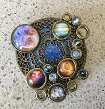 Colorful Galaxy of Planets and Stars Brooch Pin 3 - £7.96 GBP