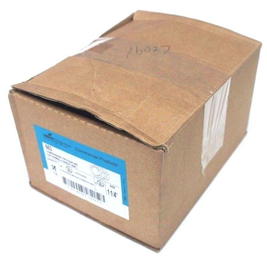 BOX OF 12 NEW COOPER CROUSE HINDS 663 COMPRESSION TYPE COUPLINGS 1-1/4" - $75.00
