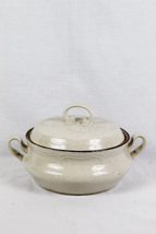 Baroque Hearthside Stoneware  2 Qt Casserole Baking Dish w/ Handle and Lid 10&quot; - £17.80 GBP