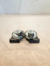 Set of 2 2008-2014 MERCEDES C250 Hi TONE SIGNAL PITCH HORN 0055307 OEM - $69.60