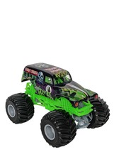 Hot Wheels Monster Jam 1:24 Scale Grave Digger Diecast Monster Truck - £31.54 GBP