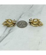 Monet Gold Tone Vintage Signed Leaf Fern Clip On Non Pierced Pair Earrings - £7.73 GBP