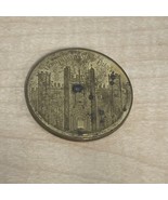 Vintage Hampton&#39;s Court Palace Souvenir Coin Medal KG JD - $564.31 MXN
