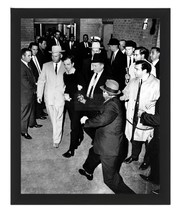 Jack Ruby Prepares To Shoot Lee Harvey Oswald Jfk Assassin 8X10 Framed Photo - £15.62 GBP