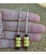 yellow Howlite disc turquoise and black bead silver plated chain earring - £10.76 GBP
