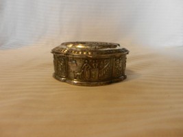 Vintage Silverplate Trinket Box, Velvet Lined, Colonial Couples Made In Japan - £32.17 GBP