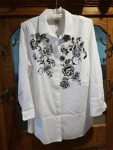 Chico&#39;s Womens Tunic Top White Black Embroidered No Iron Shirt Sz 3 (16/18) NWT - £37.11 GBP