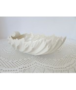 LENOX ACANTHUS SHELL BOWL MADE IN USA 9.25&quot;L X 3&quot;H GREEN MARK  - $258.89 MXN