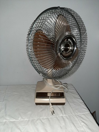 Vintage Galaxy FAN 12” Amber Blade 3-Speed Oscillating Fan Item image 5
