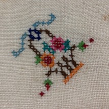 Vintage Embroidered Floral Bouquet in Basket Cloth Napkins Lot Set Of 3 ... - £22.16 GBP