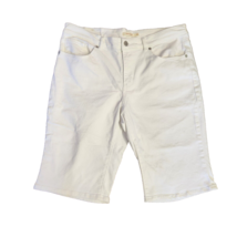 Levis Womens Signature White Denim Bermuda Shorts 5147 Size 31 Hot Mom S... - $299.54 MXN