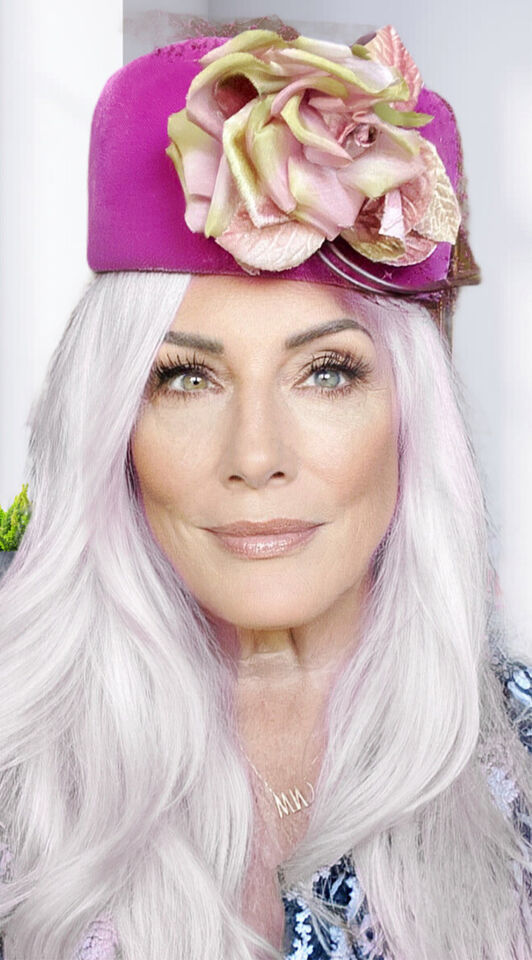 VINTAGE 1960s Purple Velvet Pillbox Flowers Womens Hat Church Wedding Fl... - $41.38