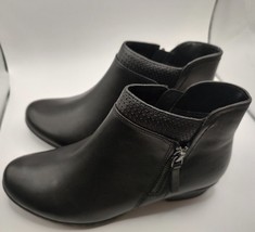 Rockport Carly Bootie Boot Black Leather Casual Womens size 7 - $43.38