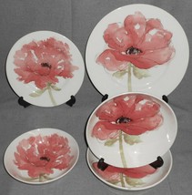 5 Pc Set Royal Stafford Red Poppy Pattern Plates - Bowls - £54.37 GBP