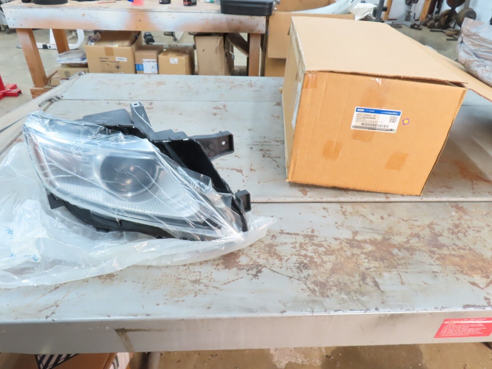 Ford BA1Z-13008-A Head Light Headlight Assembly Right RH Passenger Side - $270.88