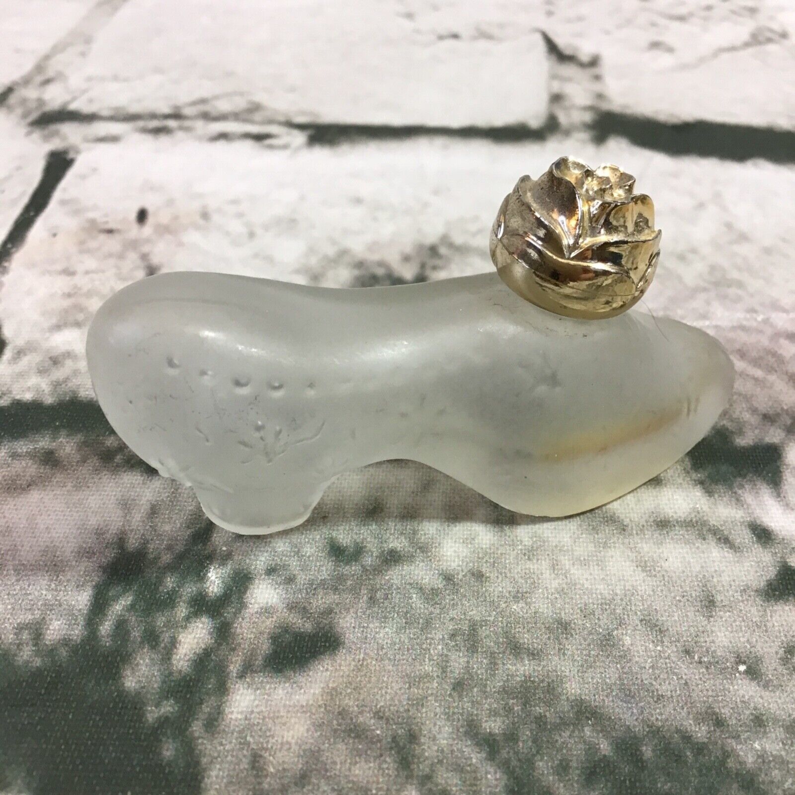 Avon Glass Sonnet Slipper Perfume Bottle Vintage Frosted Empty - $14.84