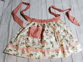 Vintage Handmade Apron Waist Tye Pink Rose Floral Pocket Coated - £14.99 GBP