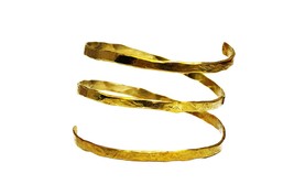 Gypsy Spiral Arm Band, Upper Arm Cuff, Gold Arm Bracelet, Hammered, Adju... - £31.24 GBP