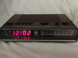 Vintage GE Digital Alarm Clock Radio AM FM Woodgrain Model 7-4624B TESTED - £20.74 GBP