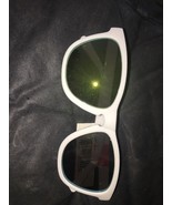 White Sunglasses Green Relector - €10,39 EUR
