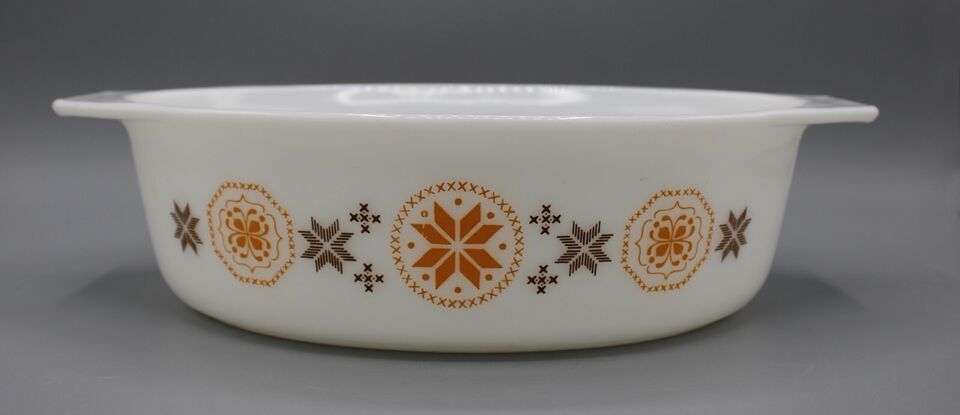 Primary image for Vintage Pyrex #045 2 1/2 Qt Town & Country Pattern Oval Casserole Dish *No Lid*