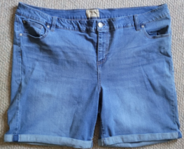 Women&#39;s Celebrity Pink Shorts Denim Plus Size 24 Button Zipper Hemmed Cu... - $14.99