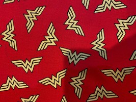 Wonder Woman Logo Super Hero DC Comics 100% Cotton Fat Quarter 18&quot;x22&quot; NEW Mask - £5.31 GBP