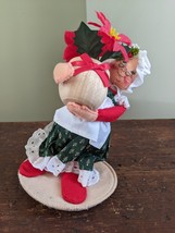 Vintage Annalee Dolls 8&quot; Mrs. Santa Claus w/Poinsettia Pot 1992 Christmas - $36.47