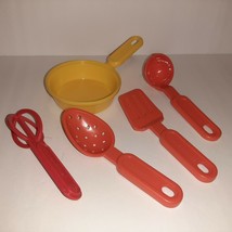 Fisher Price Fun w/Food Vtg Lot Utensils Whisk Spatula Ladle Serving Spoon Pan - £9.49 GBP