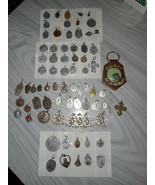 Vintage Religious Catholic Medals Pendants lot - $1,092.16 MXN