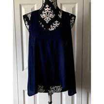 Large Navy Blue Sleeveless Tank Top Flowy Blouse Button Back Casual Summ... - €12,83 EUR
