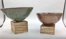 Set Of 2 Studio pottery Nesting Bowls signed By The Artist Anne Green &amp; ... - $667.69 MXN
