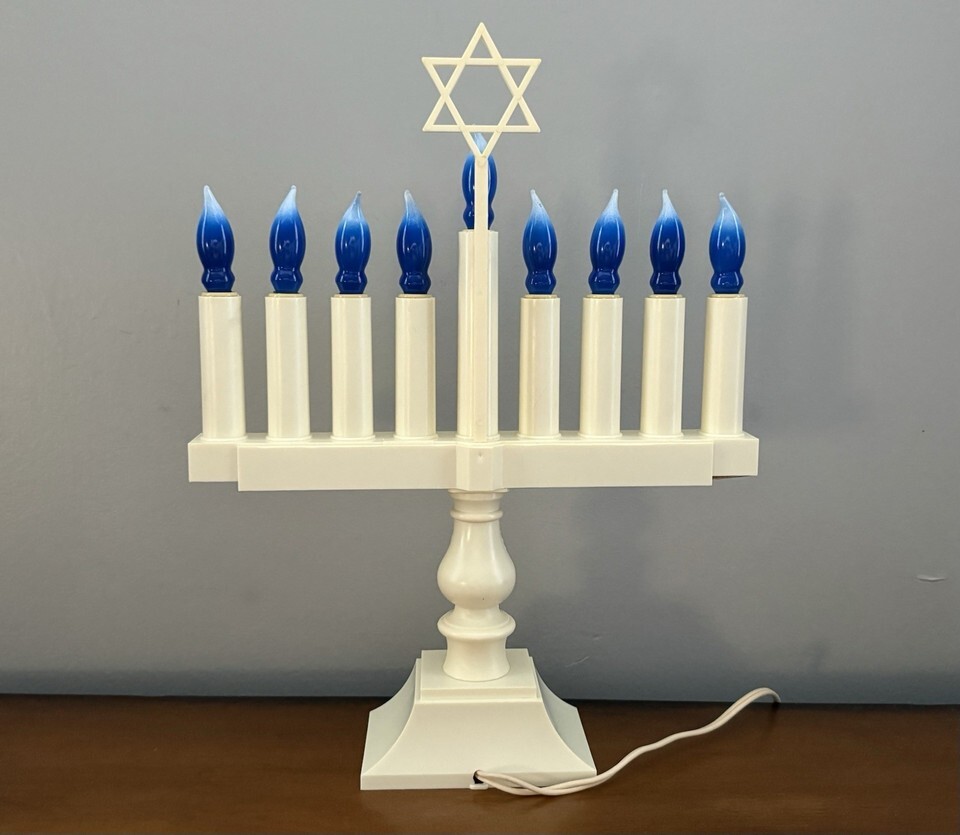 EUC Vintage 1970s Plastic Menorah Candelabra Blue Flame Candle Light 12”Wx16”H Item image 6