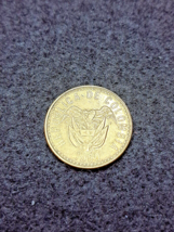 COLOMBIA 20 PESOS  1990  Cir. COIN   #  29 - $2.47