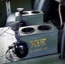 2 CUP HOLDERS / Centro Consola (Un) Camión Lata Soporte M998 Militar Humvee - £142.41 GBP