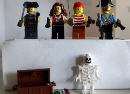 Lego Pirates MiniFigures Lot from set 31109 - $23.76