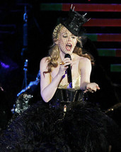 Kylie Minogue 8x10 in press photo in concert - £9.74 GBP