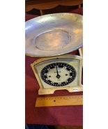 Old weigh-scale [INS10426] - $171.52 CAD