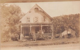 VICTORIAN HOUSE WITH EXTENSIVE GINGERBREAD TRIM DECOR~1920s REAL PHOTO P... - £5.30 GBP