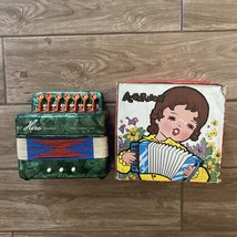 Vintage HERO Accordion UC 102 Green With Box - $35.00