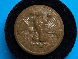 CIRCA 1942-1943, WOMENS ARMY AUXILIARY CORPS, COAT BUTTON, ALBERTS: GI-114 - $10.00