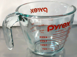 Pyrex Aqua Glass 1 Cup 8 Oz 250 Ml Red Letter - Measuring Cup - $11.97