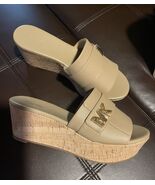 Michael Kors Jilly WEDGE Platform Slide MK LOGO SZ 8 M NEW - $157.41
