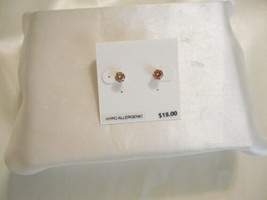 Department Store 3/8&quot;Gold Tone Peach Stone Stud Earrings C529 - £7.49 GBP