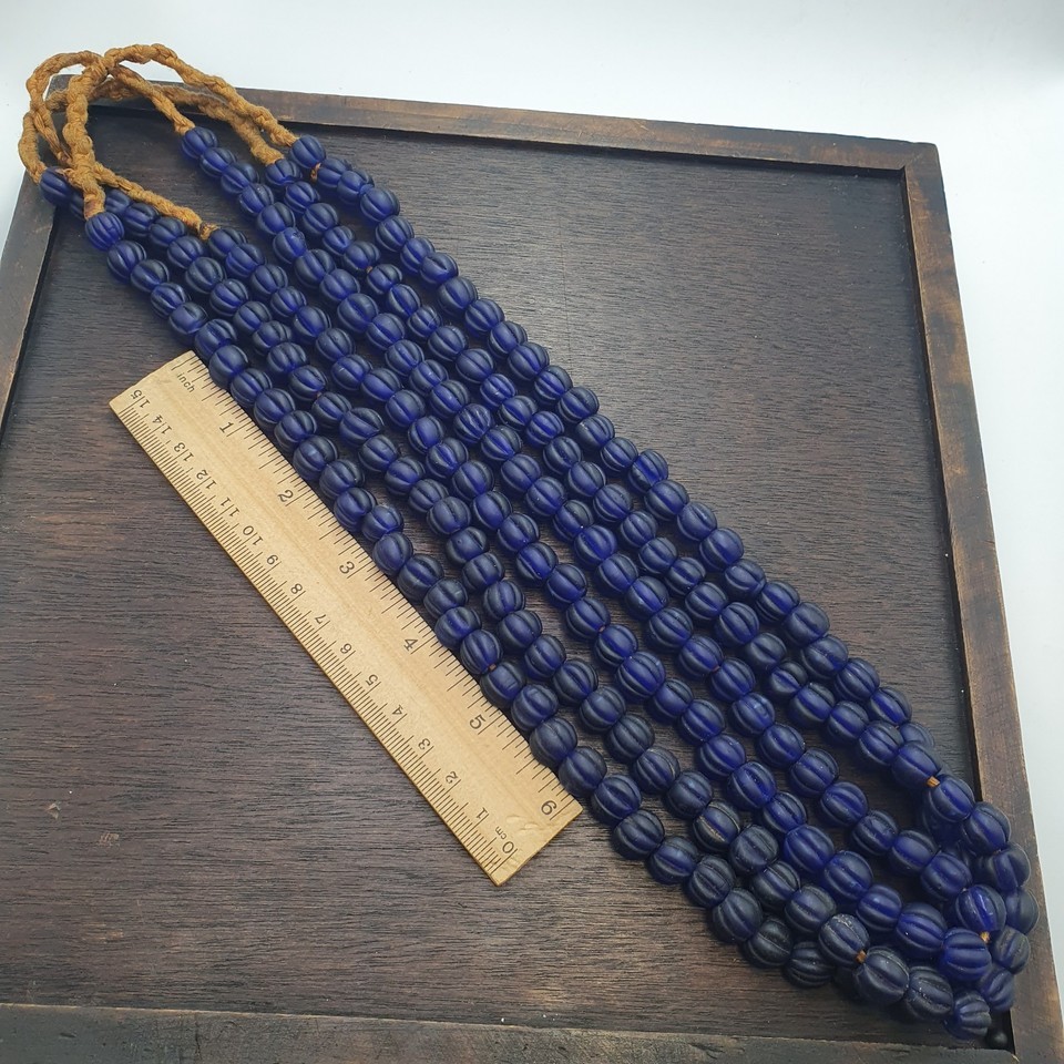 BELLE PLAGE DE PERLES ANCIENNES AFRICAINES bleu cobalt vintage Item image 3